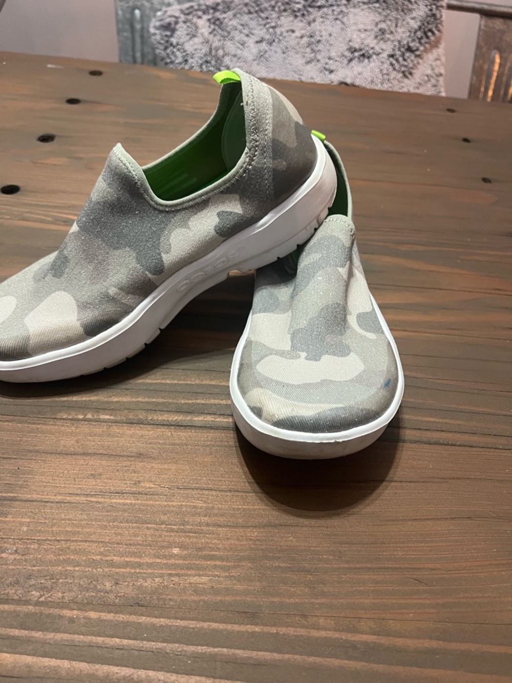 OOFOS Camo Slip-On